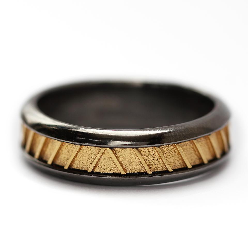 Black and gold twisted wedding band ring