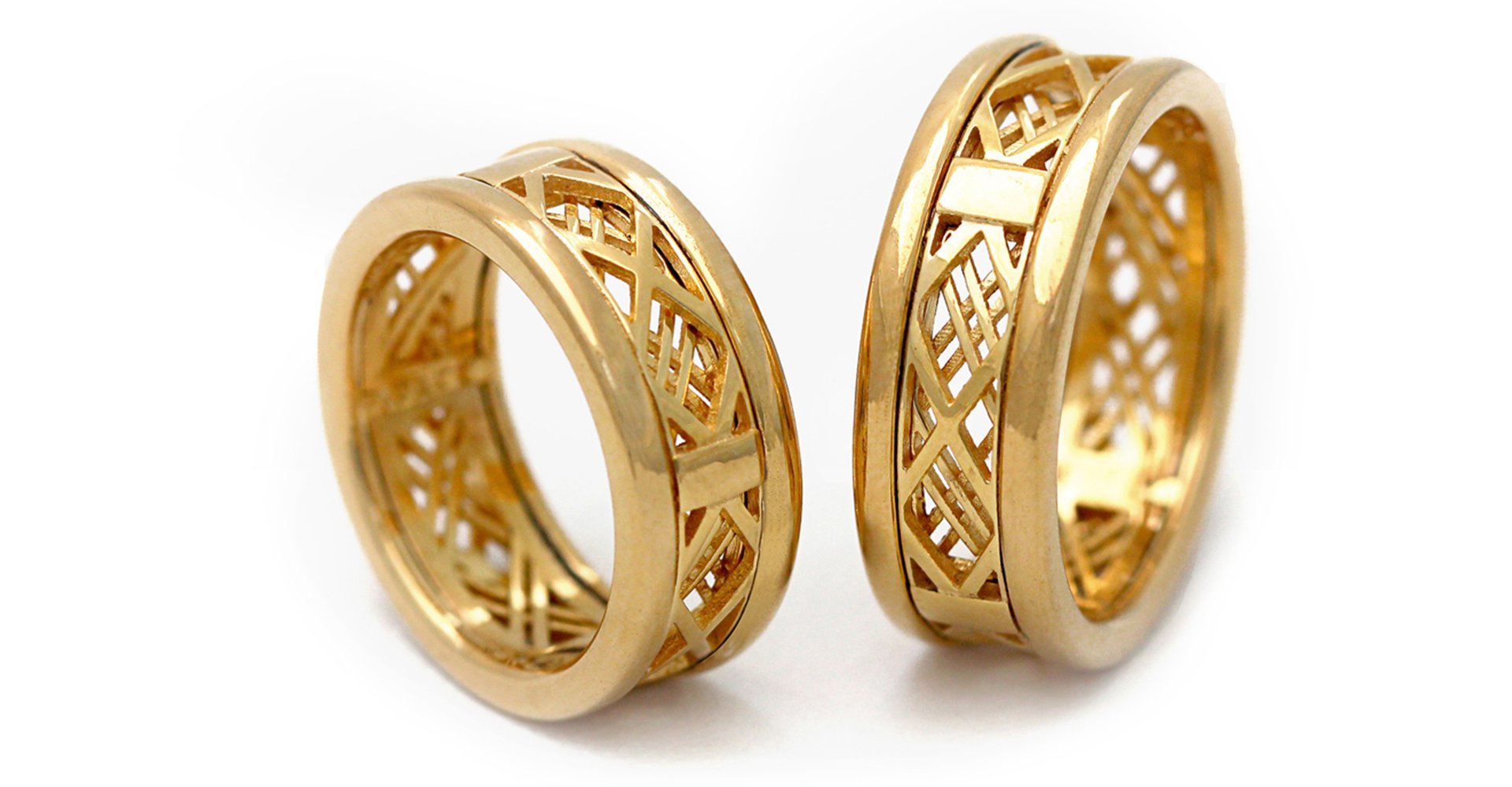 gold Mash man's ring