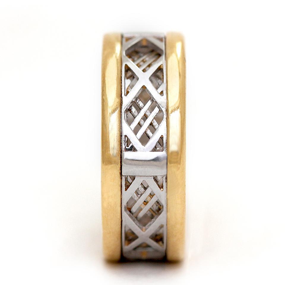 Yellow gold ring for his and her with white gold mesh