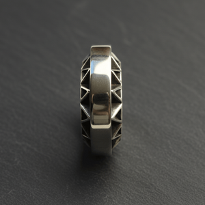 Bold Geometric Statement Ring