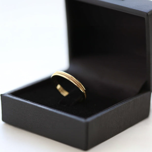 Mens Gold Slim Rope Wedding Band