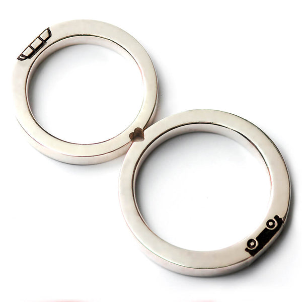 van life couples and partners ring set gift with a rv van and a heart shape connected 