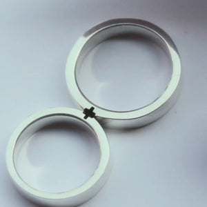 Minimalist Plus Symbol Couple Rings
