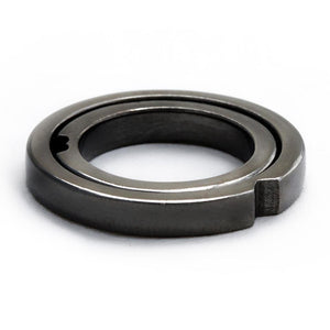 black rhodium on silver or gold promise ring set with heart shape