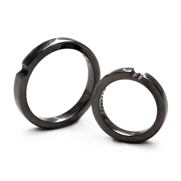 black rhodium on silver or gold promise ring set with heart shape