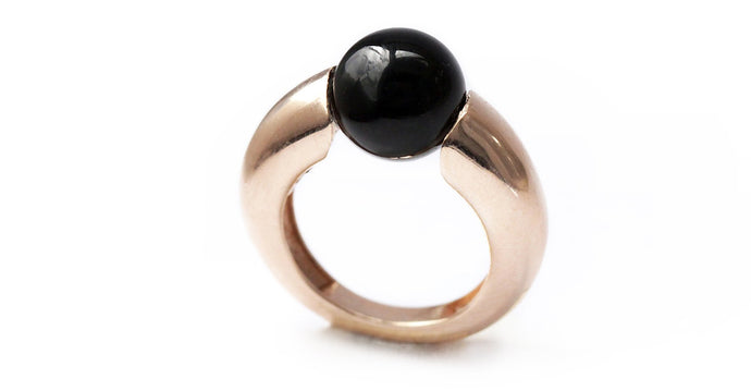 Rose gold and black solitaire stone ring NAMED Donut