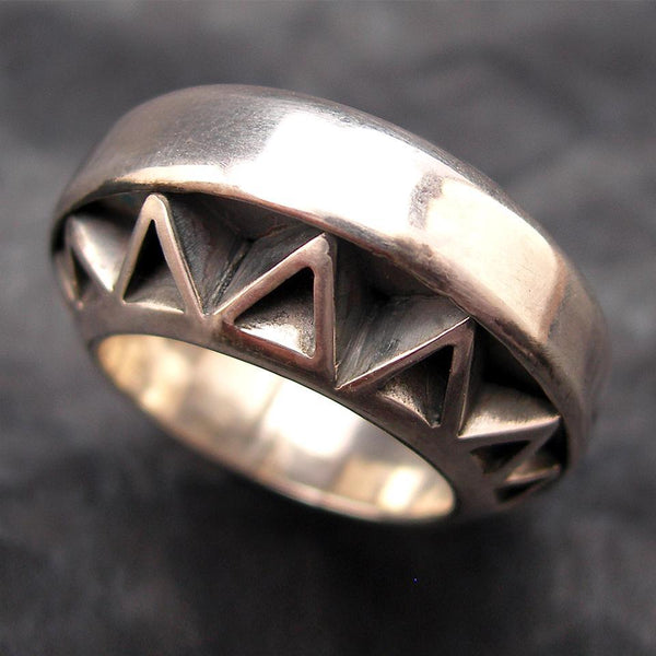 Cadi handcrafted Donut cocktail ring features a bold round sphere stone on a smooth sculptural band in chunky recycled silver.