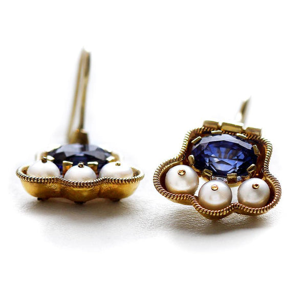 Japanese earrings with Pearls and blue Sapphire in yellow-gold tone 