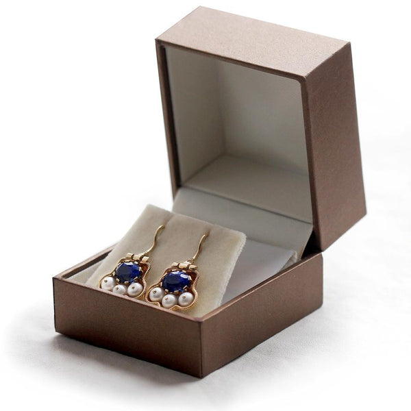 Japanese earrings with Pearls and blue Sapphire in yellow-gold tone 