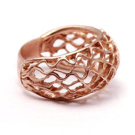 CLASSIC BEE HIVE RING- pink