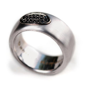 Black diamond and solid gold wedding ring