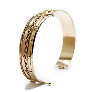 Gold Filigree decorated Faro bracelet for women
