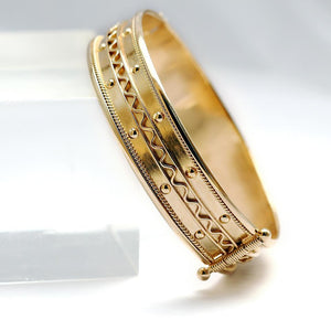 Gold Filigree decorated Faro bracelet for women