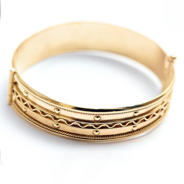 Gold Filigree decorated Faro bracelet for women