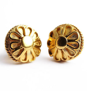 Yoga jewelry yellow gold stud
