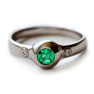 Gumpha Emerald engagement ring with Diamonds