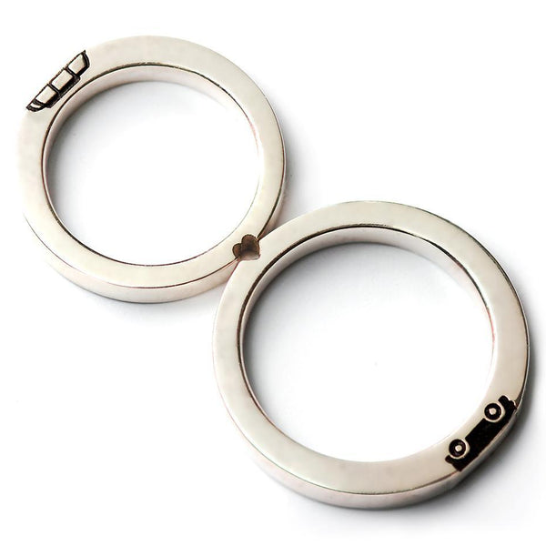 van life couples and partners ring set gift with a rv van and a heart shape connected 