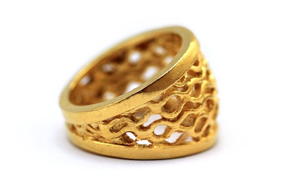 CONTOUR BEE HIVE RING - yellow