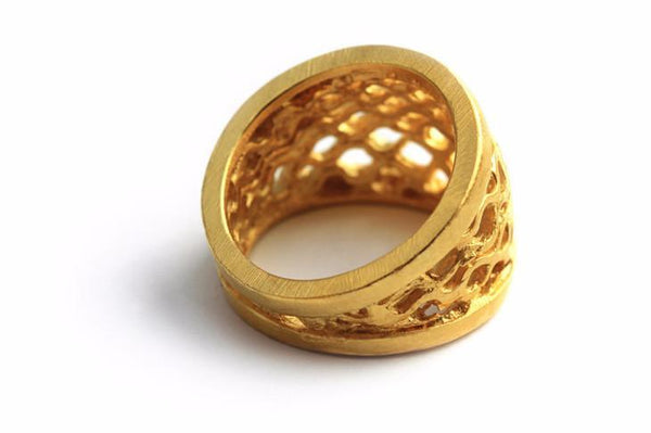 CONTOUR BEE HIVE RING - yellow