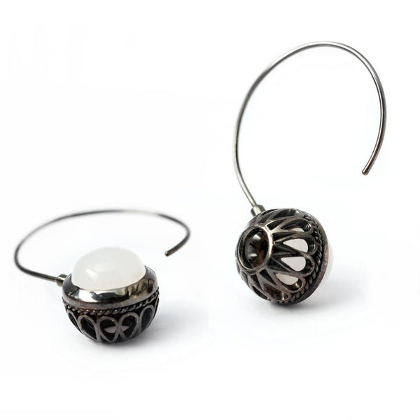 Agate stone or Black rhodium plated in silver or gold floral earrings