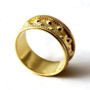 Gold Hills modern textured ball wedding band for women